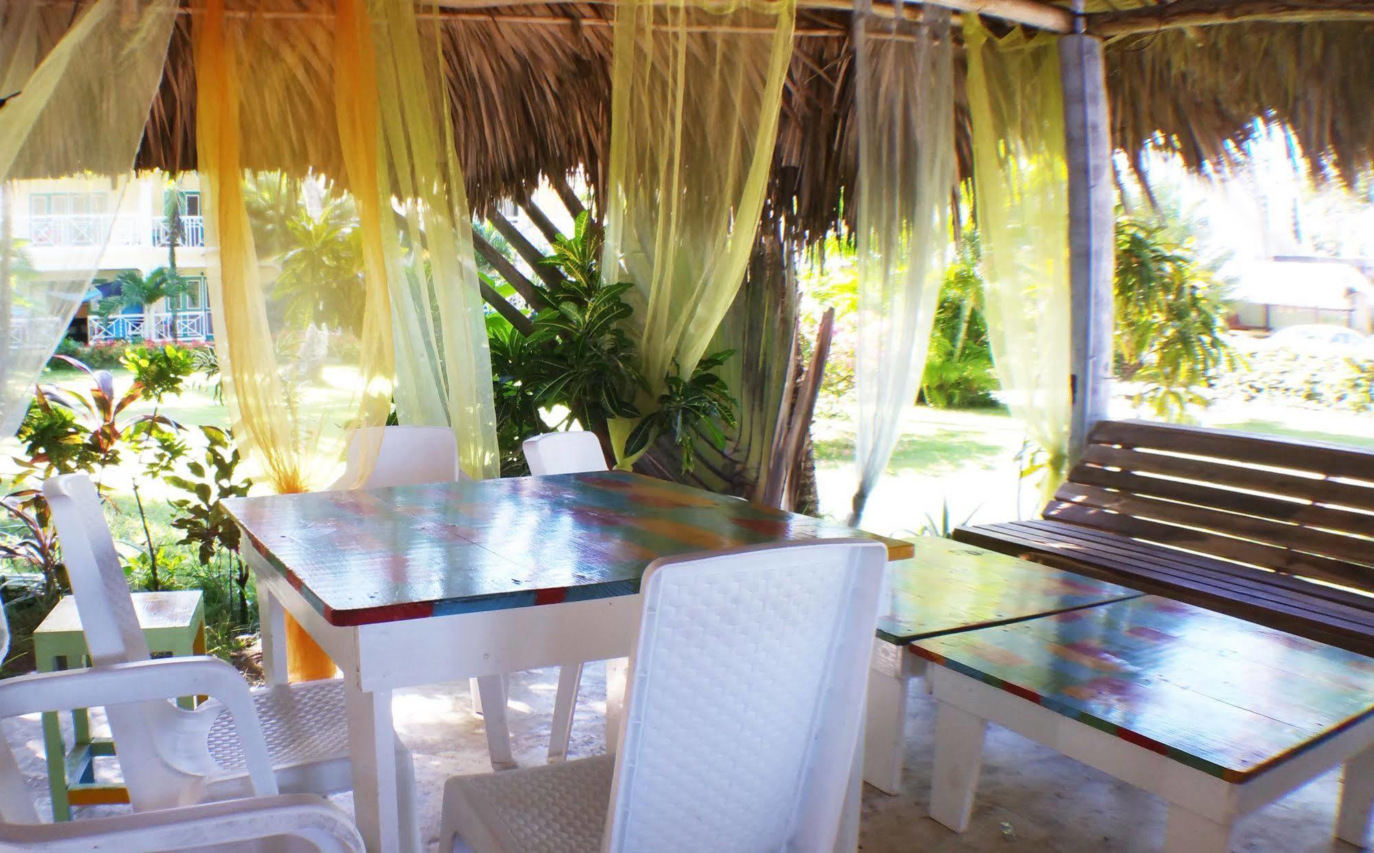 Hotel Los Pinos Las Terrenas Exterior foto